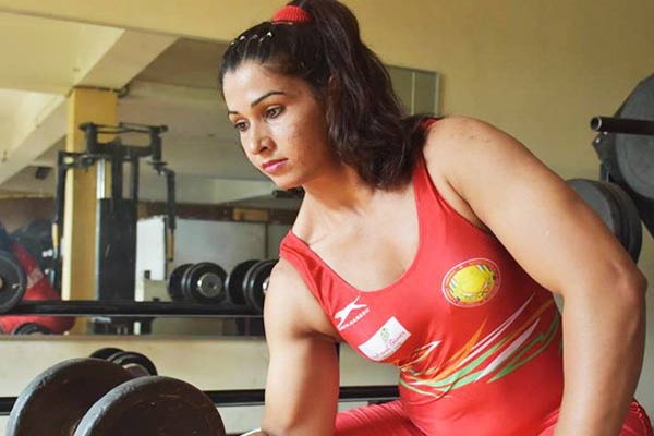 ये हैं WWE में हिस्सा लेने वाली पहली भारतीय महिला पहलवान