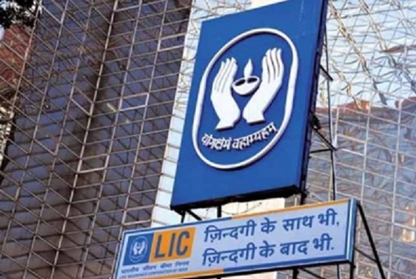 एलआईसी को आईसीआईसीआई बैंक में हिस्सेदारी 9.99 प्रतिशत तक बढ़ाने की आरबीआई से मिली मंजूरी
