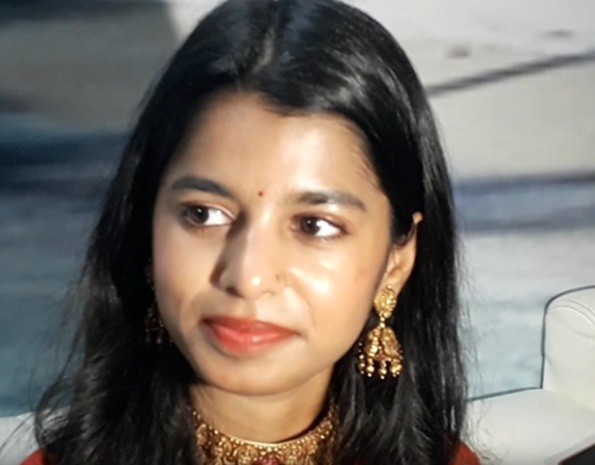 गोरखपुर महोत्सव में शामिल हुई मैथिली ठाकुर, कहा- मुझे यहां आकर बहुत अच्छा लगा 
