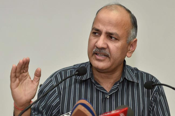 सिसोदिया का आश्वासन, दिल्ली में कोई स्कूल बंद नहीं होगा