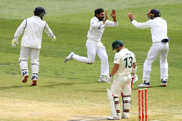 मेलबर्न टेस्ट : भारत ने ऑस्ट्रेलिया पर कसा शिकंजा