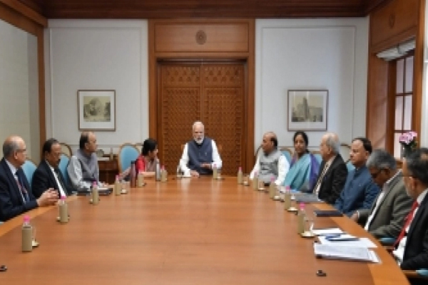 मोदी ने सीसीएस बैठक की अध्यक्षता की, भारतीय वायु सेना हाई अलर्ट पर