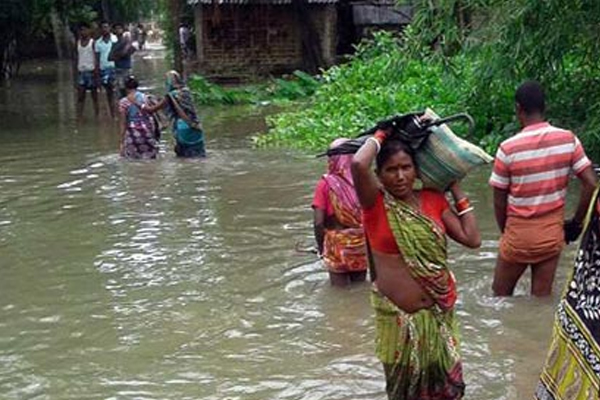बिहार में 70 लाख से ज्यादा लोग बाढ़ की चपेट में