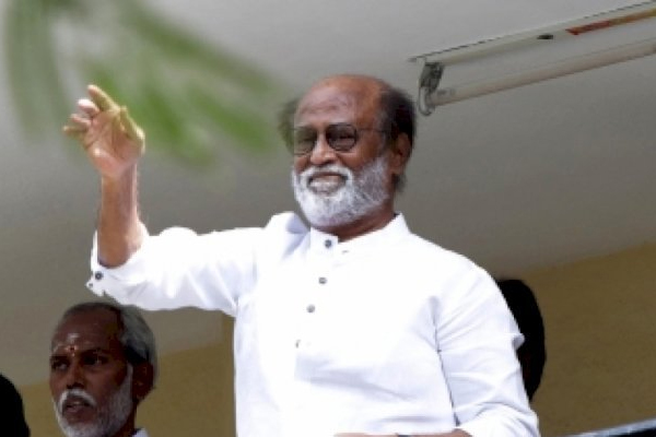 रजनीकांत ने तमिलनाडु में ईमानदार सरकार लाने की प्रतिज्ञा की, जनवरी में लाएंगे पार्टी