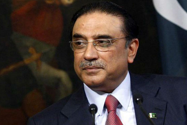 पाकिस्तान : जरदारी के देश छोडऩे पर प्रतिबंध