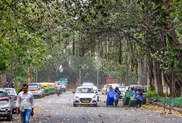 दिल्ली-एनसीआर में गरज-चमक और तेज हवाओं के साथ होगी बारिश, येलो अलर्ट जारी