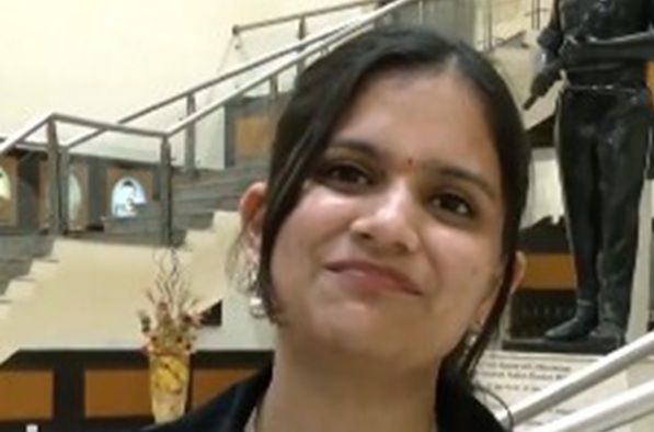 राजनाथ सिंह ने दी सीख, कितनी भी चुनौतियां आएं, हमें कभी हार नहीं माननी चाहिए : अर्चिता ओबेरॉय 
