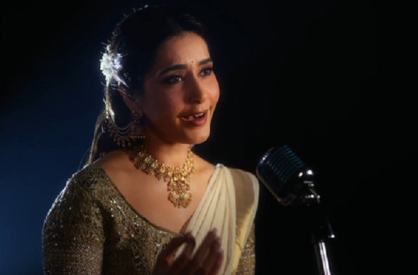 महाशिवरात्रि पर भक्ति में डूबीं राशि खन्ना, गाया शिव कैलाशों के वासी भजन 
