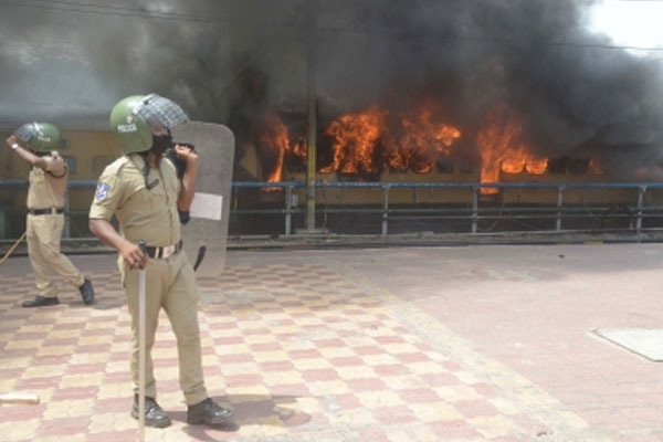 सिकंदराबाद हिंसा : निजी रक्षा अकादमियां जांच के घेरे में