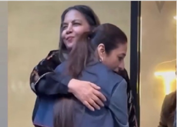 शबाना आज़मी और तब्बू की इमोशनल फोटो वायरल : मौसी-भांजी के अटूट रिश्ते ने जीता फैंस का दिल
