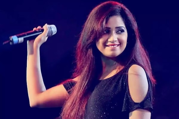 टीवी के जरिए श्रेया घोषाल को मिला था पहला मौका, आवाज सुन मंत्रमुग्ध हो गए थे संजय लीला भंसाली
