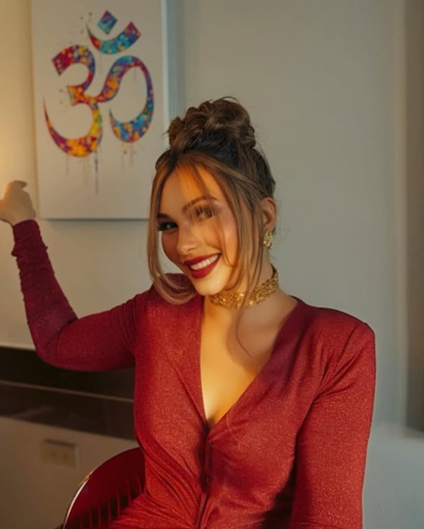 सोमी अली ने संजय दत्त की तारीफ की, बोलीं- वो एक आम आदमी जैसे एक्टर हैं
