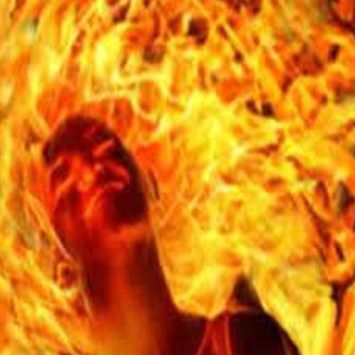 एक तरफा प्यार के चलते युवती की मां को जिंदा जलाया