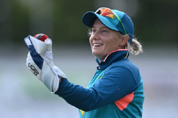 विश्व कप सेमीफाइनल में मिली हार का दर्द अब भी हरा : किम गार्थ 