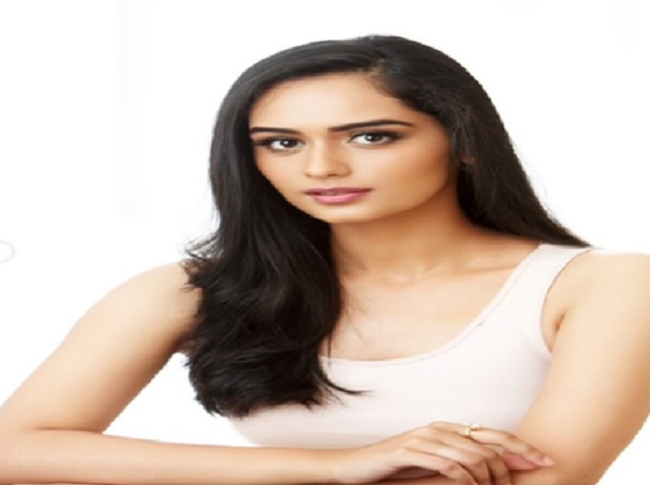 खास रहा मानुषी छिल्लर के साथ साल 2016, शेयर की 10 साल पुरानी यादें 