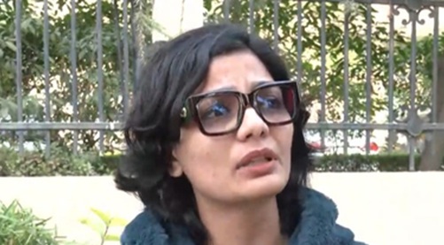 यह बेटियों का हौसला तोड़ने वाला फैसला, कुलदीप सेंगर की जमानत पर भड़कीं नेहा सिंह राठौर 
