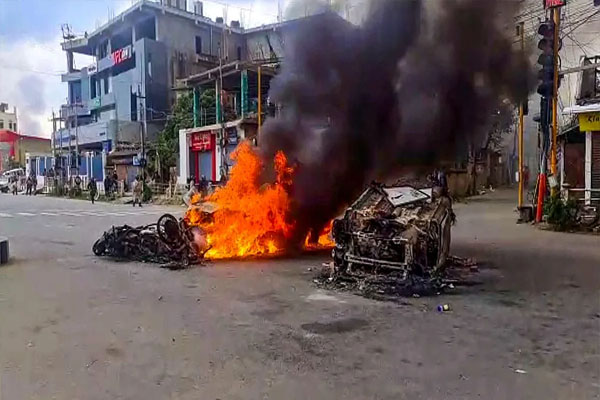 मणिपुर में ताजा हिंसा में तीन की मौत