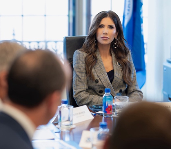 ट्रंप प्रशासन विदेशी स्टूडेंट्स के लिए ओपीटी वर्क रूट की फिर से करेगा समीक्षा
