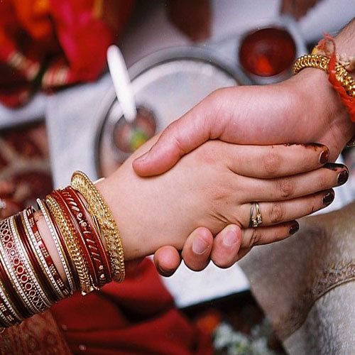 यूपी : अंतर्जातीय विवाह करने वालों को मिलेगा नगद इनाम