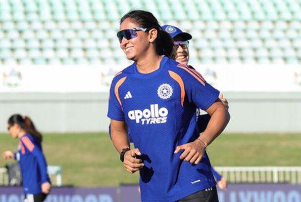 आखिरी 10 ओवरों में अच्छी बैटिंग नहीं की, अगले तीन मुकाबलों के लिए सोचना होगा: हरमनप्रीत कौर
