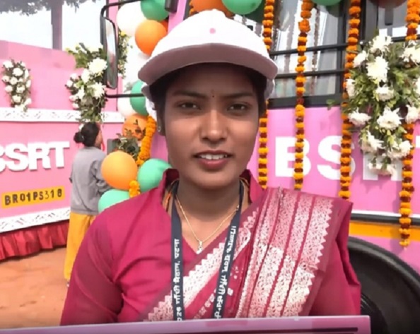 बिहार में पिंक बसों की कमान संभालेंगी महिलाएं, गणतंत्र दिवस की झांकी में जीता पहला इनाम