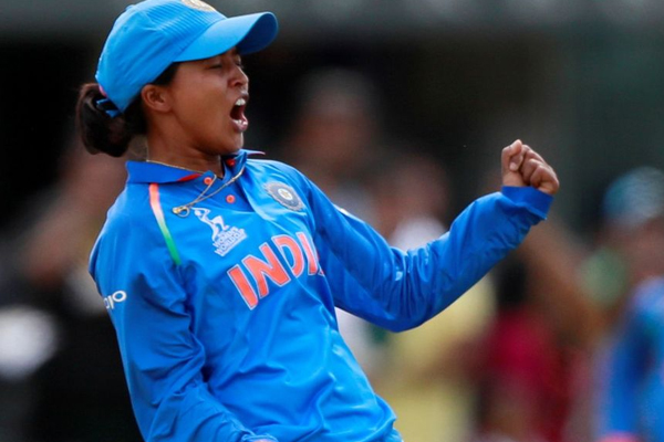 महिला क्रिकेट : भारत ने इंग्लैंड को 66 रन से हराया