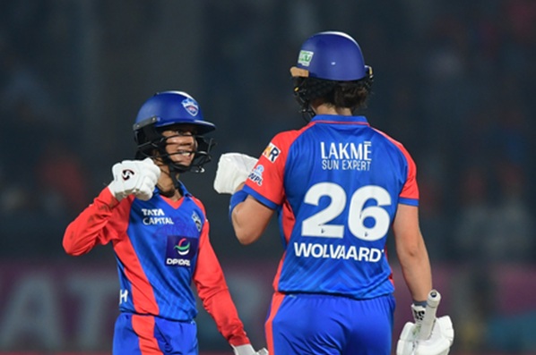 WPL : गुजरात जायंट्स को 7 विकेट से रौंदकर लगातार चौथी बार फाइनल में दिल्ली कैपिटल्स
