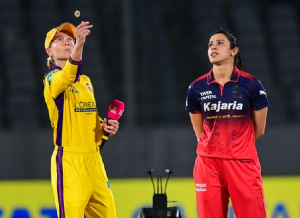 WPL : आरसीबी ने गेंदबाजी चुनी, यूपी वॉरियर्स को हर हाल में जीतना होगा मैच