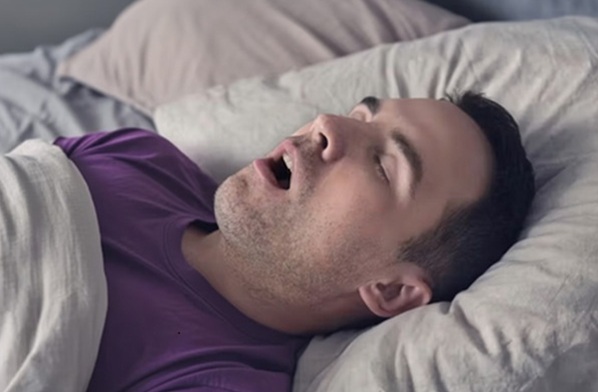 सर्दियों में क्यों बढ़ जाती है खर्राटों की समस्या? जानिए…इसके वैज्ञानिक कारण
