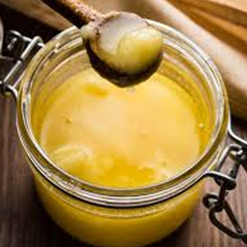 मलाई से घी बनाते समय आने लगती है गंदी बदबू, इस तरह से करें कंट्रोल