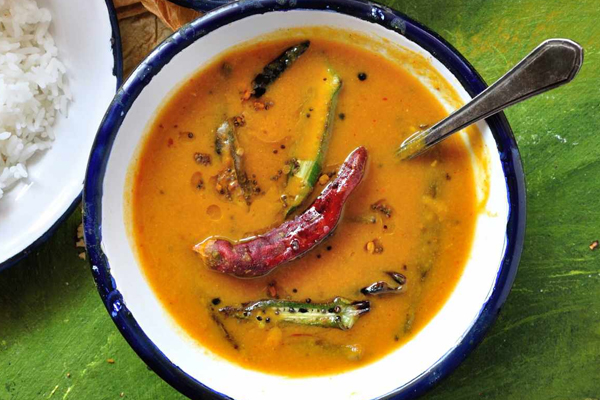 सिंधी कढ़ी खाने के बाद चाटते रह जाएंगे उंगलियां, नोट कर लीजिए रेसिपी