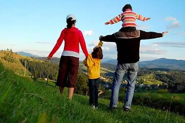बारिश के बाद पहाड़ों का मौसम हुआ सुहावना, फैमिली या दोस्तों के साथ करें ट्रिप प्लैनिंग