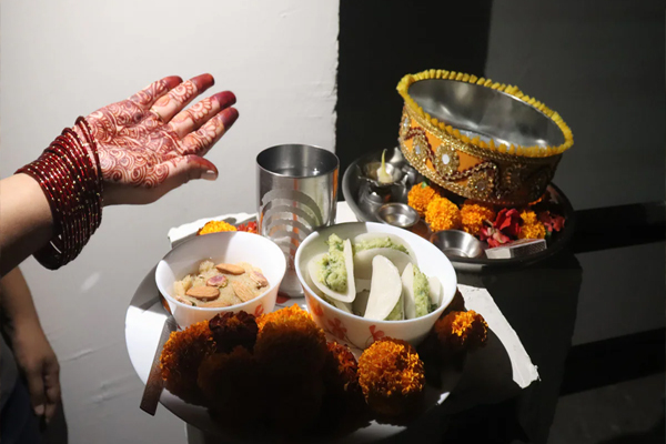 करवा चौथ के बाद न खाएं ये चीजें, बरतें सावधानी