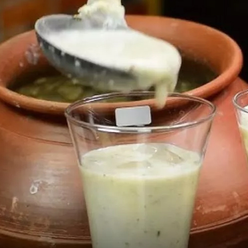 स्वाद में टेस्टी लगती है जौ की राबड़ी, झटपट नोट कर लीजिए रेसिपी