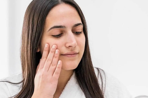 Beauty Tips: गर्मी में काली हो रही है स्किन, तो फॉलो कीजिए ये स्टेप्स