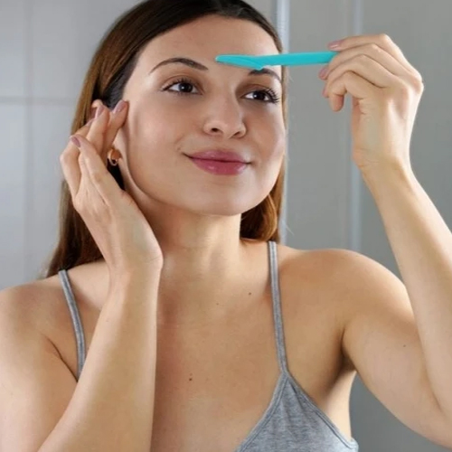 Beauty Tips: चेहरे के बालों को इस तरह करें रिमूव, दिखेंगी खूबसूरत