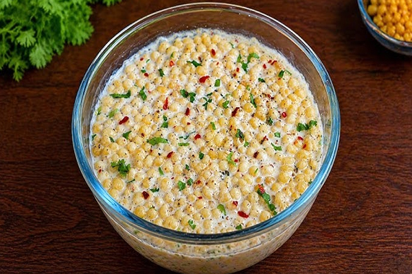खाने में लाजवाब लगेगा बूंदी का रायता, इस रेसिपी से बनाएं