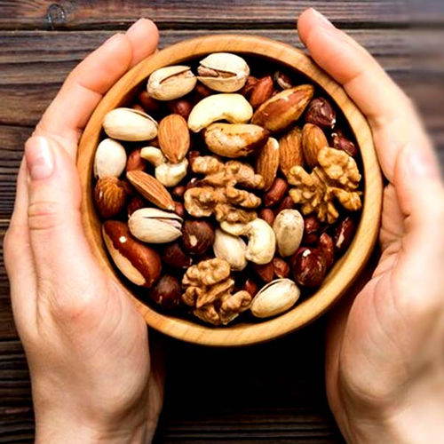 नवरात्रि व्रत में इन चीजों का करें सेवन, सारा दिन रहेंगे एनर्जेटिक