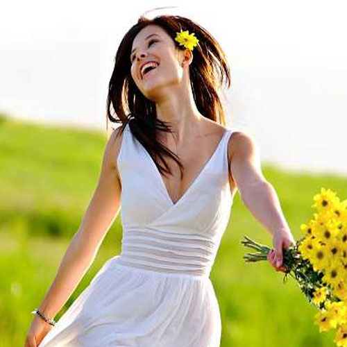 अपनी खुशियों को दूसरों को न करने दें कंट्रोल, भड़कावे से बचने के तरीके