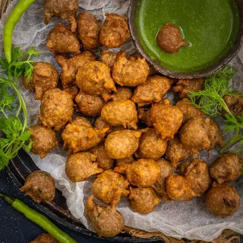 नवरात्रि व्रत में खाएं कुट्टू के आटे के पकौड़े, ये है स्वादिष्ट रेसिपी