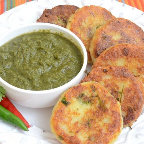 बच्चों को खिलाएं आलू पनीर कटलेट, इस रेसिपी से करें तैयार