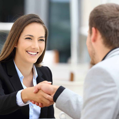 First Impression: फर्स्ट इंप्रेशन में ये चीज नोटिस करते हैं लोग, इन बातों को रखें ध्यान