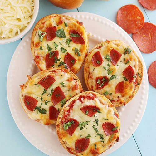 फ्रेंडशिप डे स्पेशल 
मिनी पिज्जा -Mini Pizza

