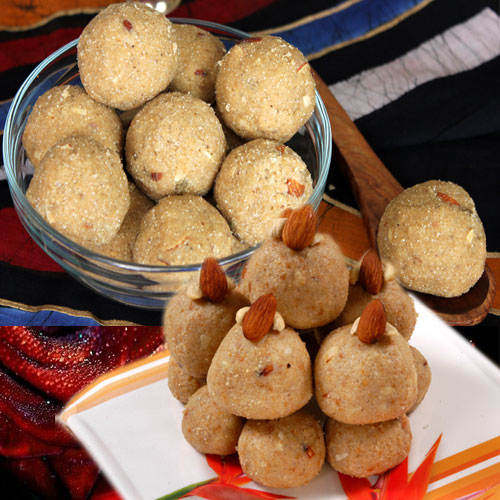 स्वाद से भरे आटे के लड्डू-Atta Ladoo 