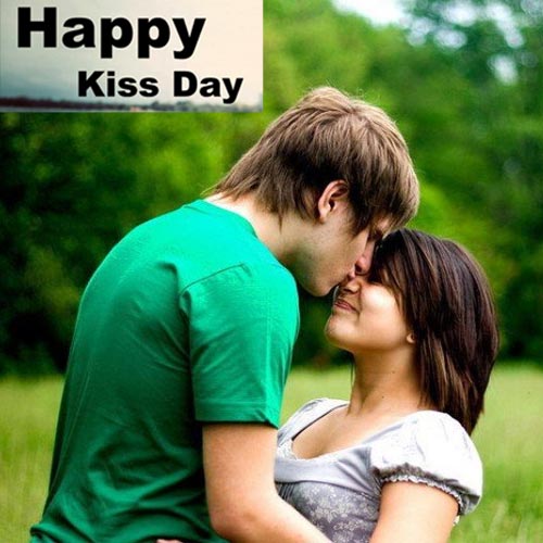 Kiss day पर प्यार का इजहार हो प्यारसी किस के साथ