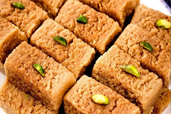 आपने भी तो नहीं खरीदी मिलावट वाली मिल्क केक, इस तरह करें पहचान