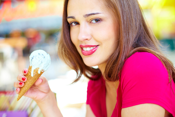 तनाव और मोटापा कम करना है तो खाएं आइसक्रीम