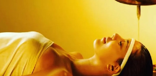 Health Tips : अनिद्रा, माइग्रेन या तनाव, बेहद कारगर है शिरोधारा, सावधानी भी जरूरी 