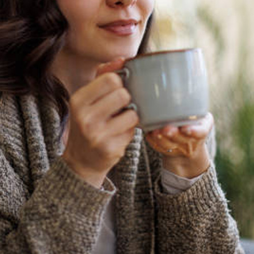 Health Tips: खाने के साथ पीते हैं चाय तो शरीर हो जाएगा खोखला