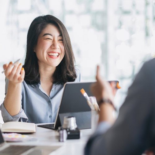 कितना कमाते हैं आप, न दें सीधा जवाब, लग सकती है बुरी नजर